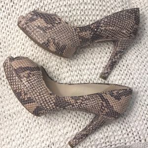ROCKPORT LEATHER SNAKESKIN 4” PLATFORMS SIZE 7 👠